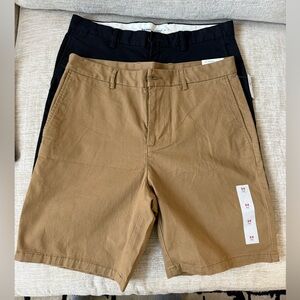 2 PAIR Old Navy Men's Khaki Brown and Black Slim Chino Shorts 34